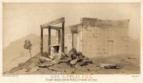 Древний храм вблизи Бридзы, на въезде в Ливан