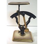 Старинные почтовые весы вид 3